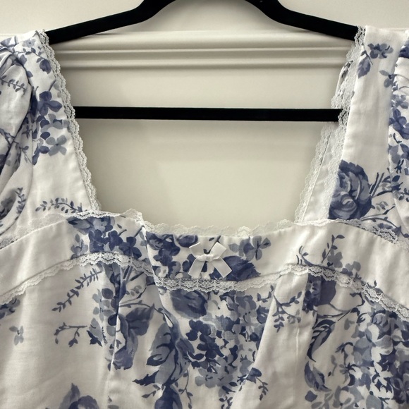 Reformation Floral Blue and White Women's mini dress - Picture 3 of 4